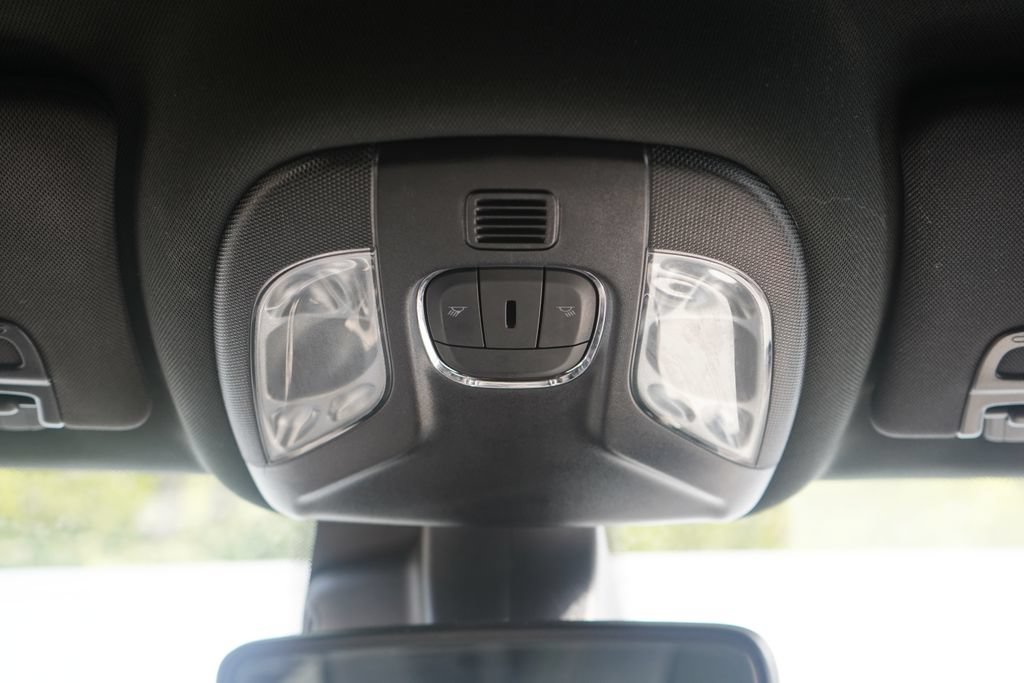 Used 2023 Jeep Compass Limited AWD/4WD image 25