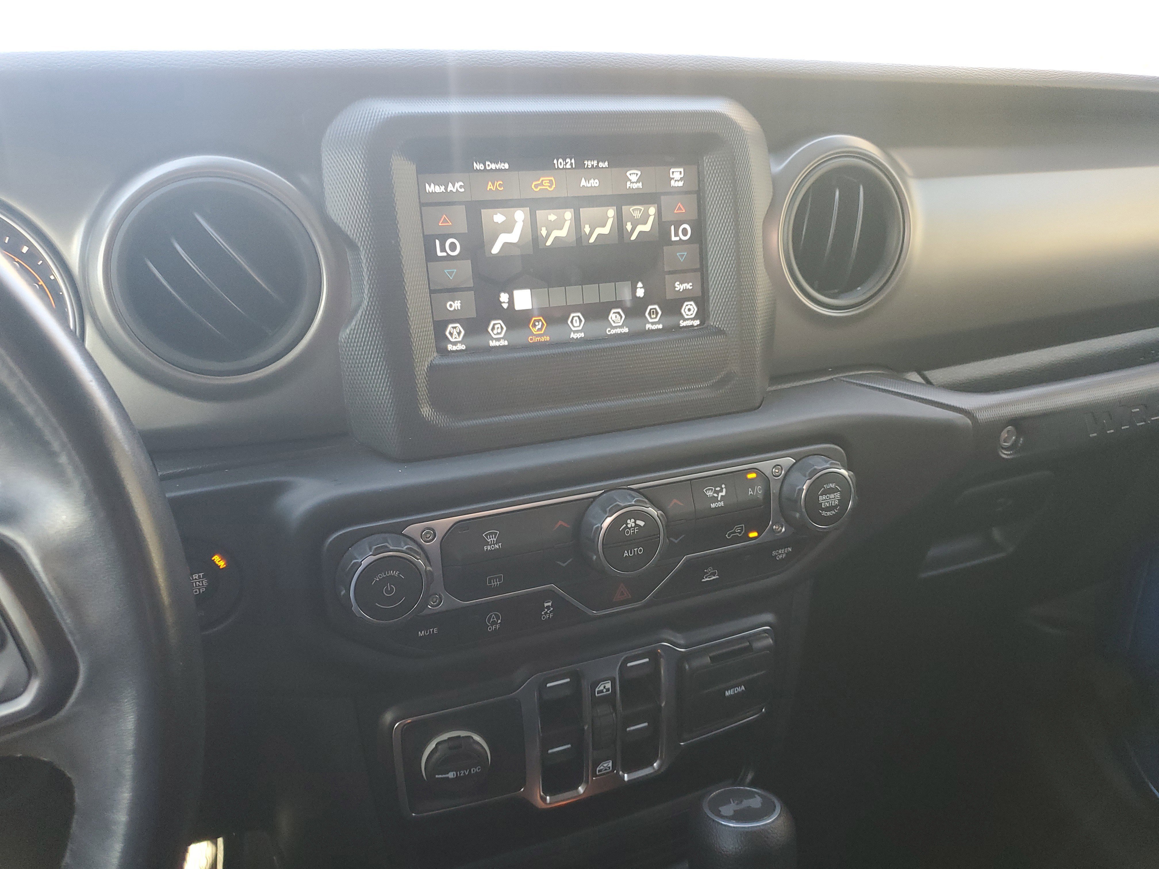 Used 2022 Jeep Wrangler Unlimited Sport image 18