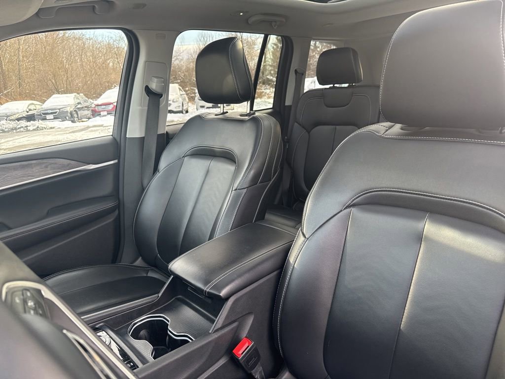 Used 2023 Jeep Grand Cherokee 4WD 4xe image 40