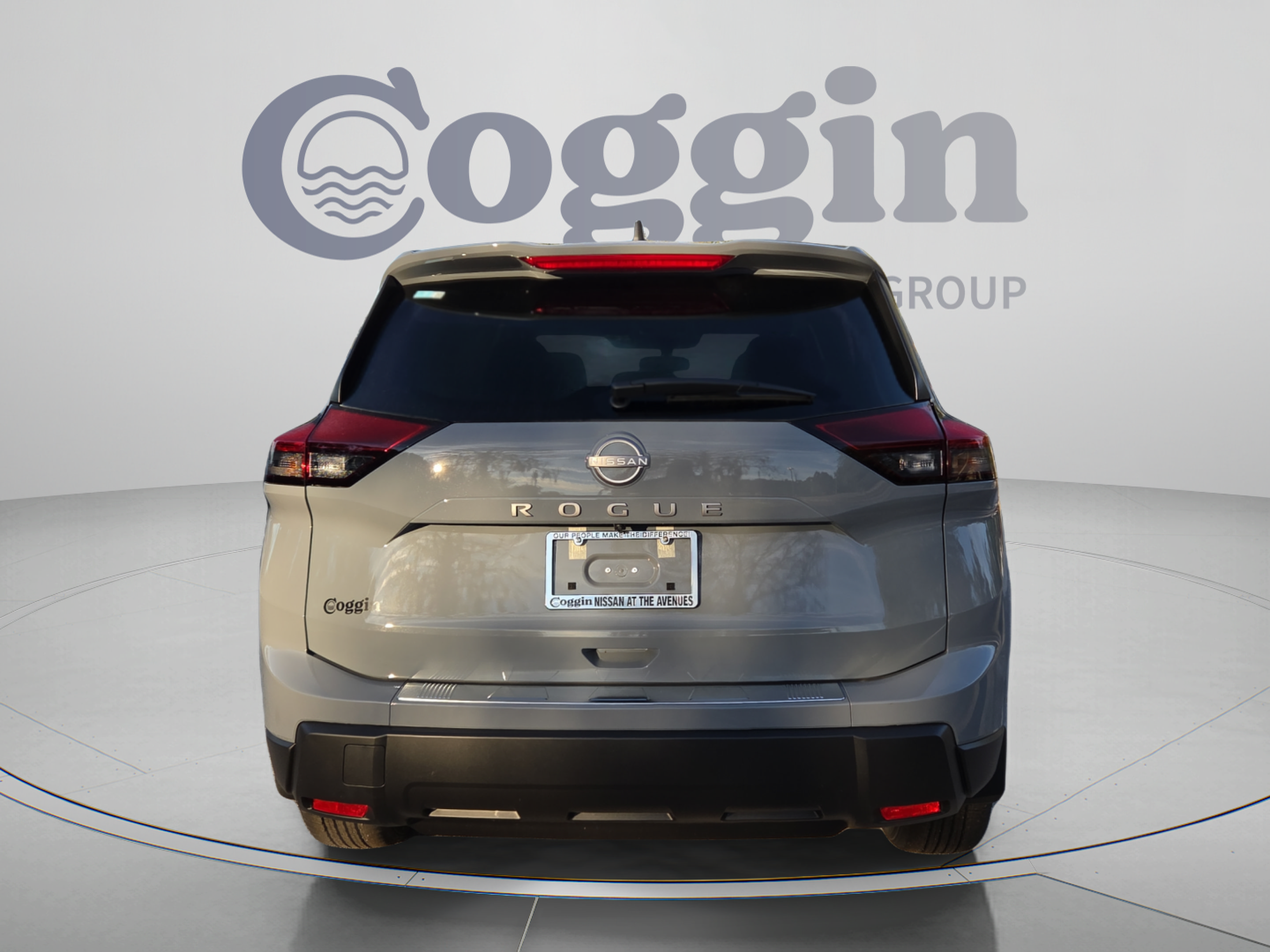 Used 2026 Nissan Rogue SV w/ Cold Weather Package FWD image 5