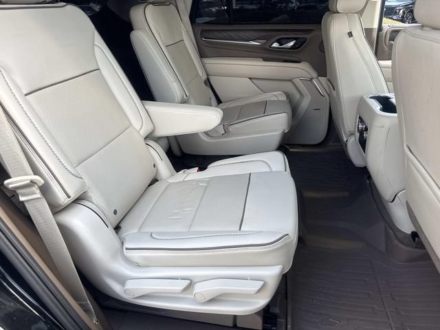 Used 2022 GMC Yukon Denali RWD image 12