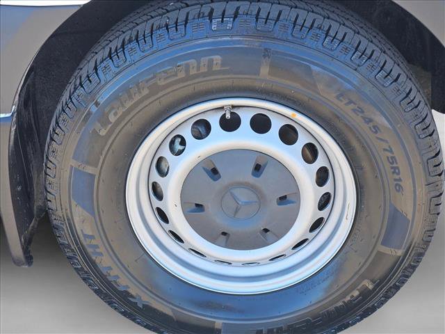 Used 2022 Mercedes-Benz Sprinter 2500 image 24