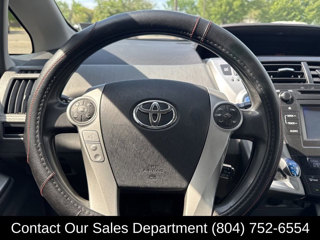 Used 2014 Toyota Prius V Three w/ Preferred Accessory Package FWD image 15