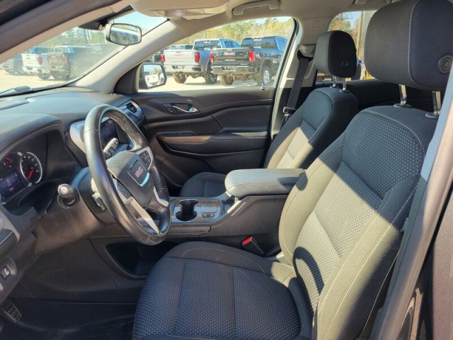 Used 2020 GMC Acadia SLE w/ Driver Convenience Package image 9