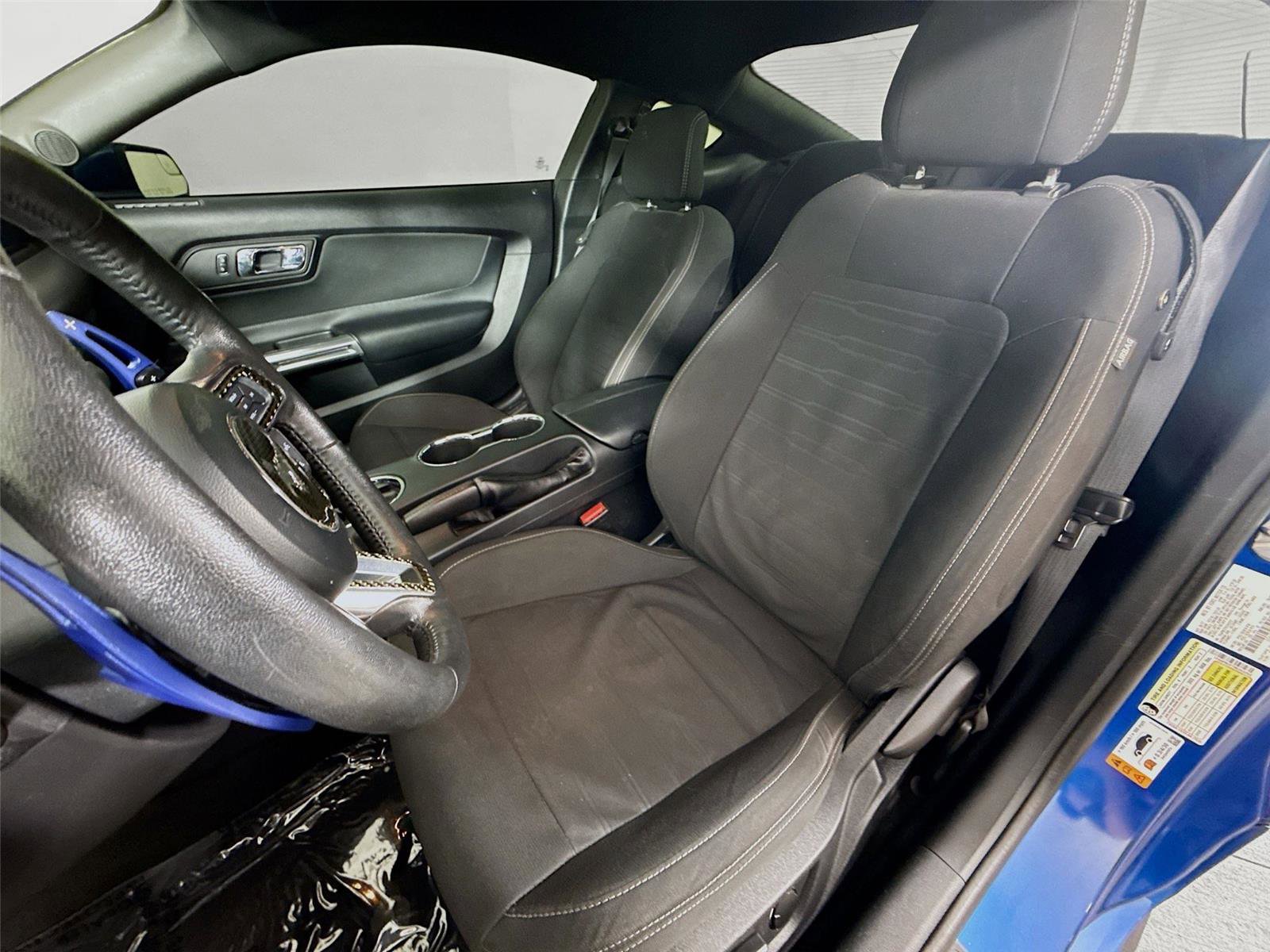 Used 2017 Ford Mustang GT RWD image 2