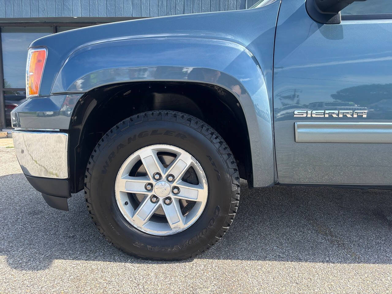 Used 2012 GMC Sierra 1500 SLE w/ Power Tech Package AWD/4WD image 13