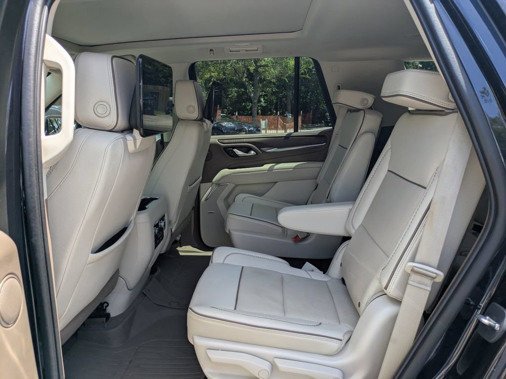 Used 2023 GMC Yukon Denali RWD image 14