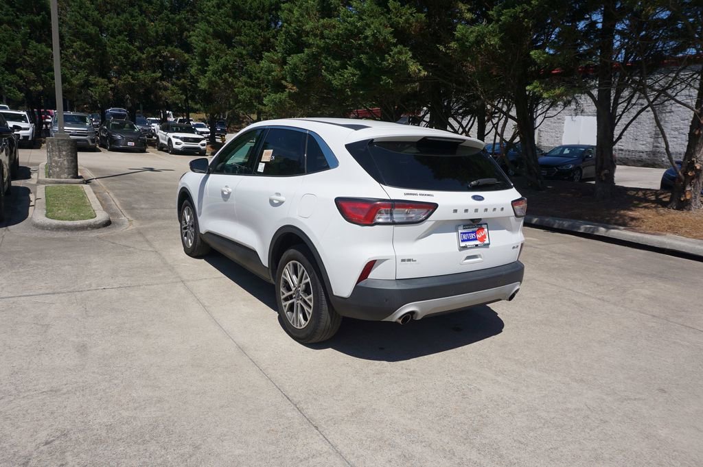 Used 2022 Ford Escape SEL w/ Technology Package AWD/4WD image 18