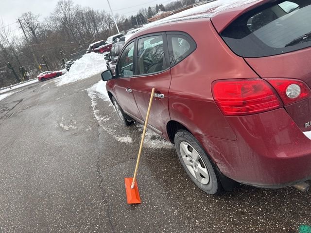 Used 2012 Nissan Rogue S image 4