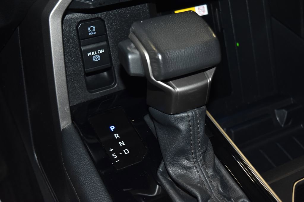 Used 2024 Toyota Tundra Limited AWD/4WD image 17