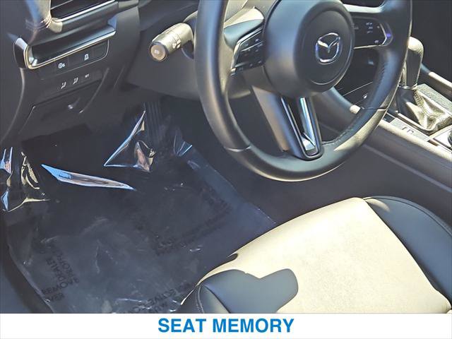 Used 2024 MAZDA MAZDA3 s FWD image 14