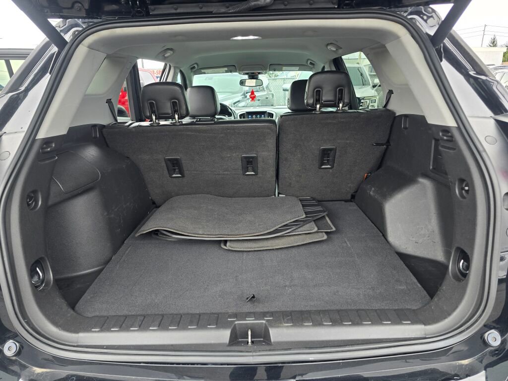 Used 2020 GMC Terrain SLT w/ Preferred Package image 17