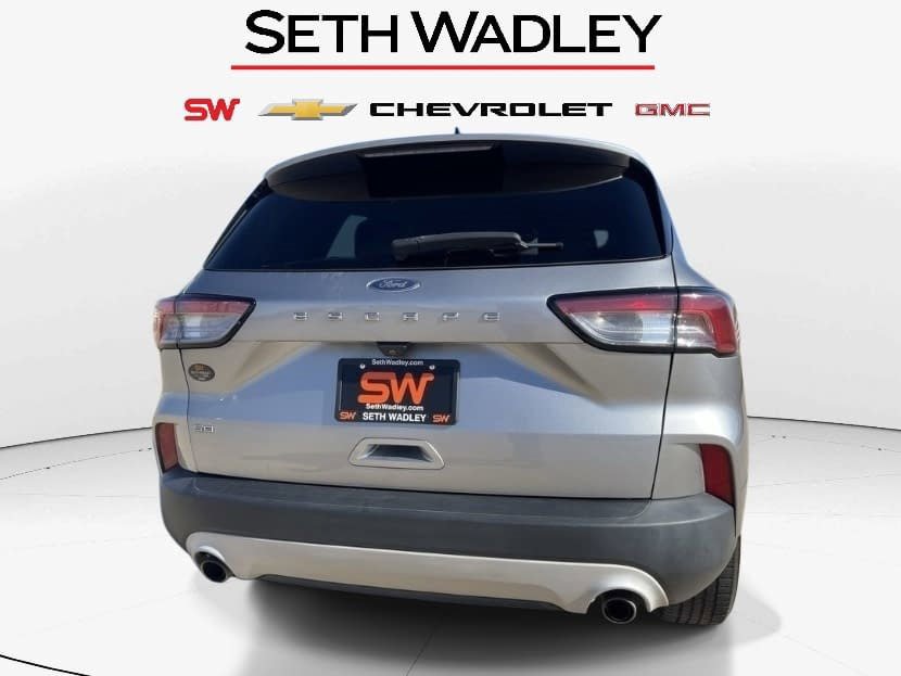 Used 2022 Ford Escape SE w/ Convenience Package image 2
