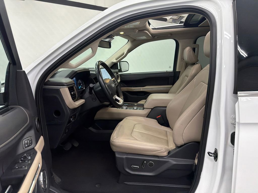 Used 2024 Ford Expedition Max Limited AWD/4WD image 9