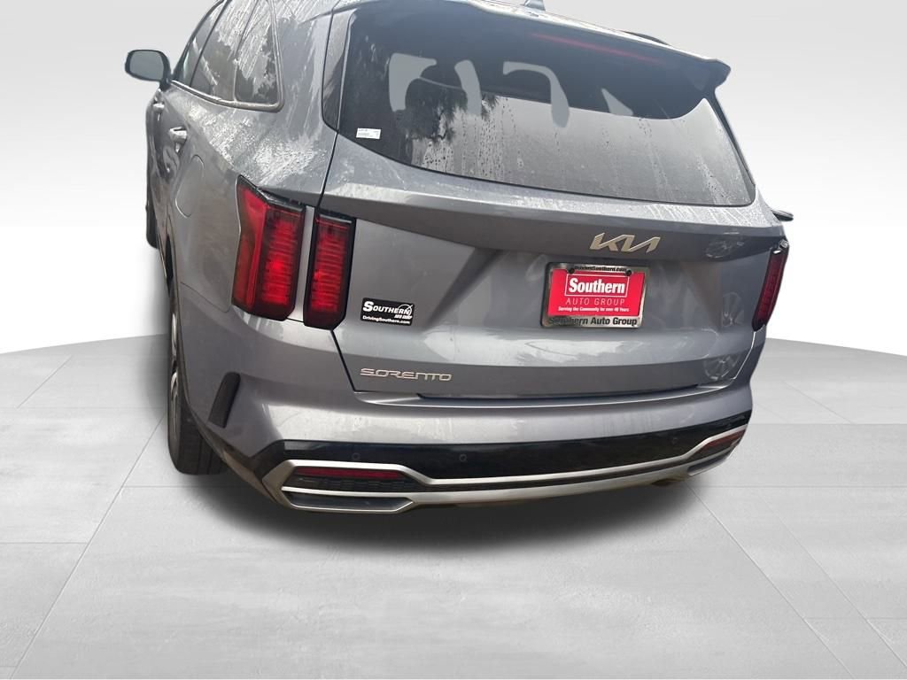 Used 2023 Kia Sorento S w/ Panoramic Sunroof Package image 16