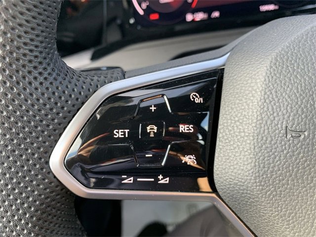 Used 2022 Volkswagen GTI SE image 28