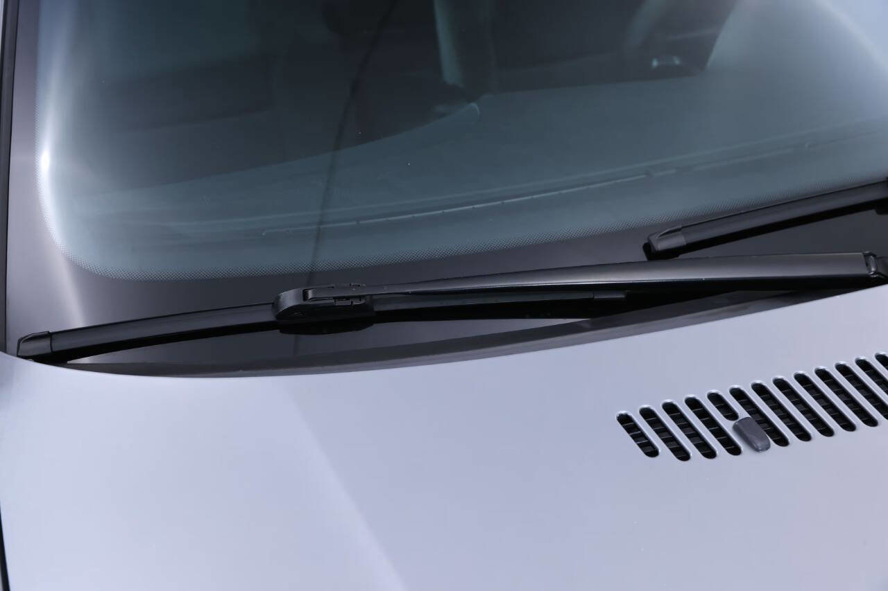 Used 2004 BMW 330Ci Coupe image 29