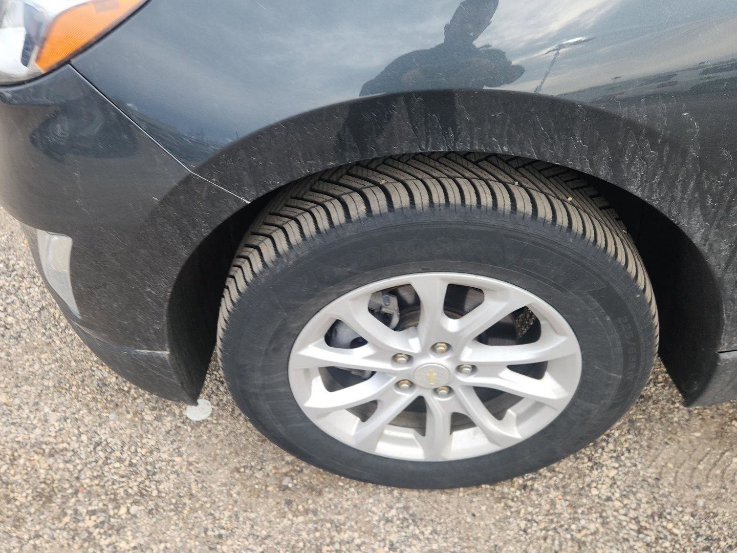 Used 2020 Chevrolet Equinox LT w/ Driver Convenience Package image 10