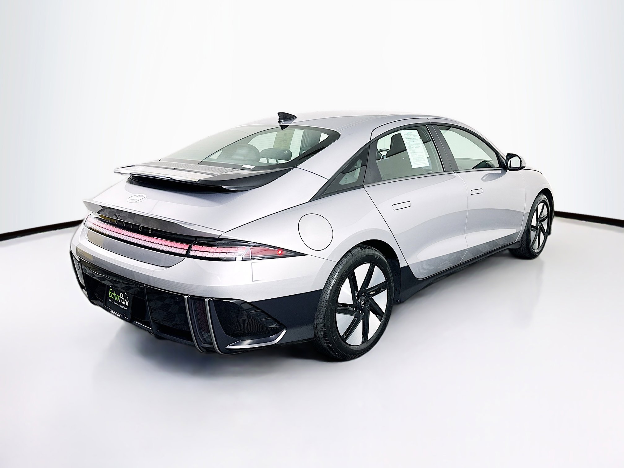 Used 2024 Hyundai Ioniq 6 SE image 9