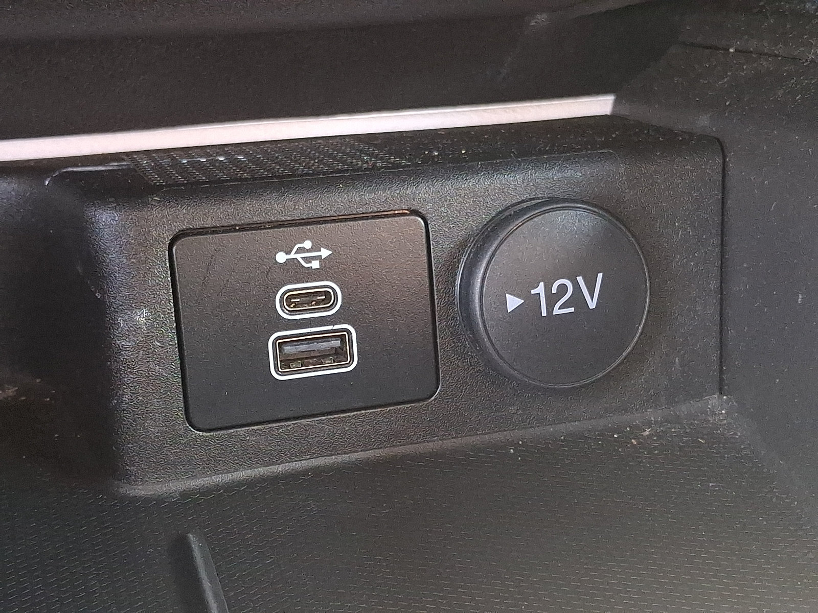 Certified 2024 Ford Escape Active AWD/4WD image 24