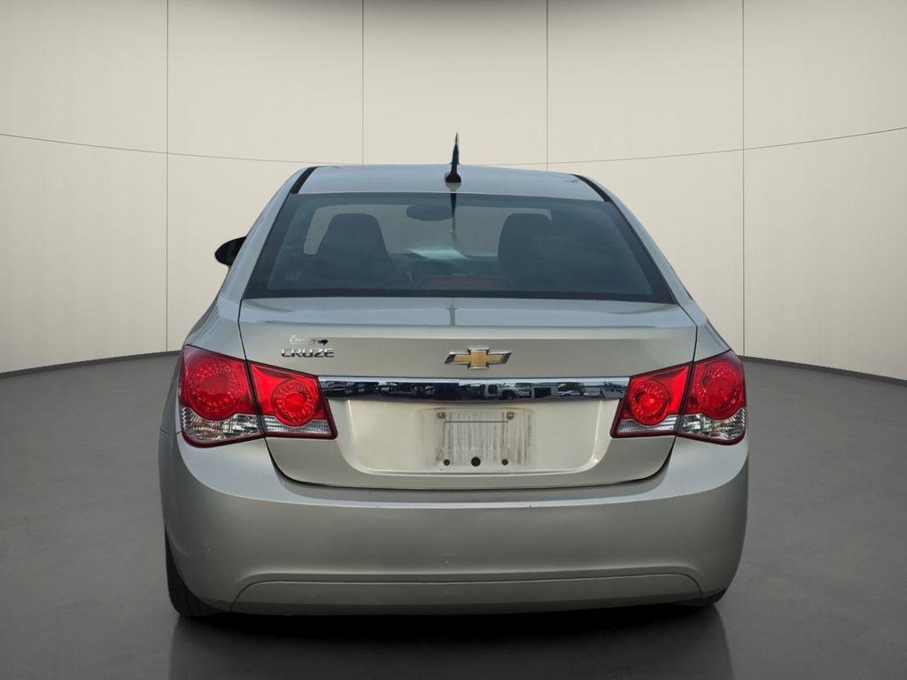 Used 2014 Chevrolet Cruze LS image 7