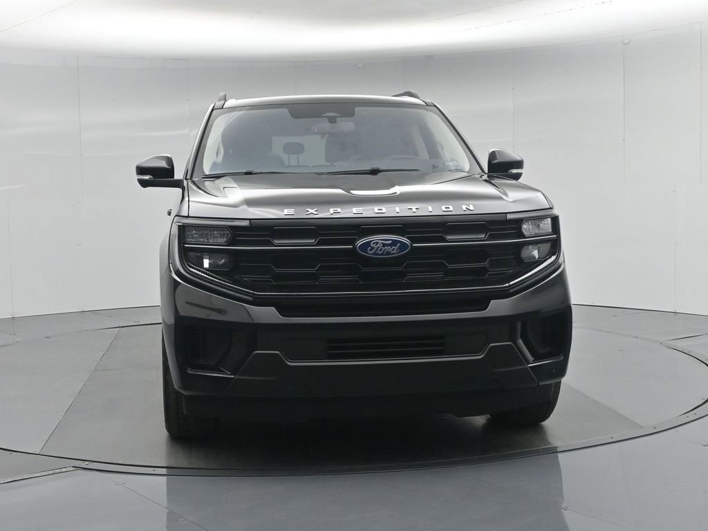 Used 2025 Ford Expedition Active image 61
