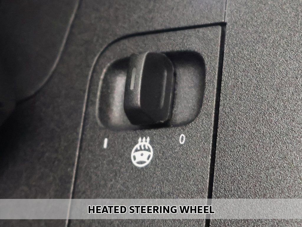 Used 2025 Mercedes-Benz GLA 250 4MATIC image 7