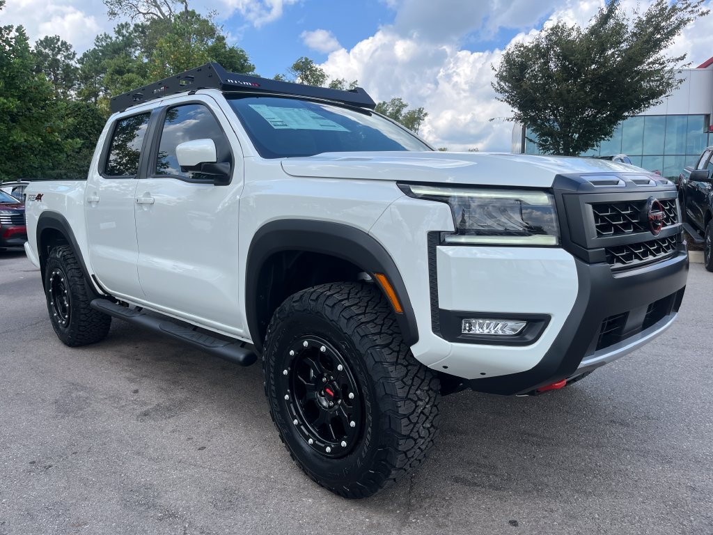 New 2026 Nissan Frontier PRO-4X w/ Pro Premium Package AWD/4WD image 3