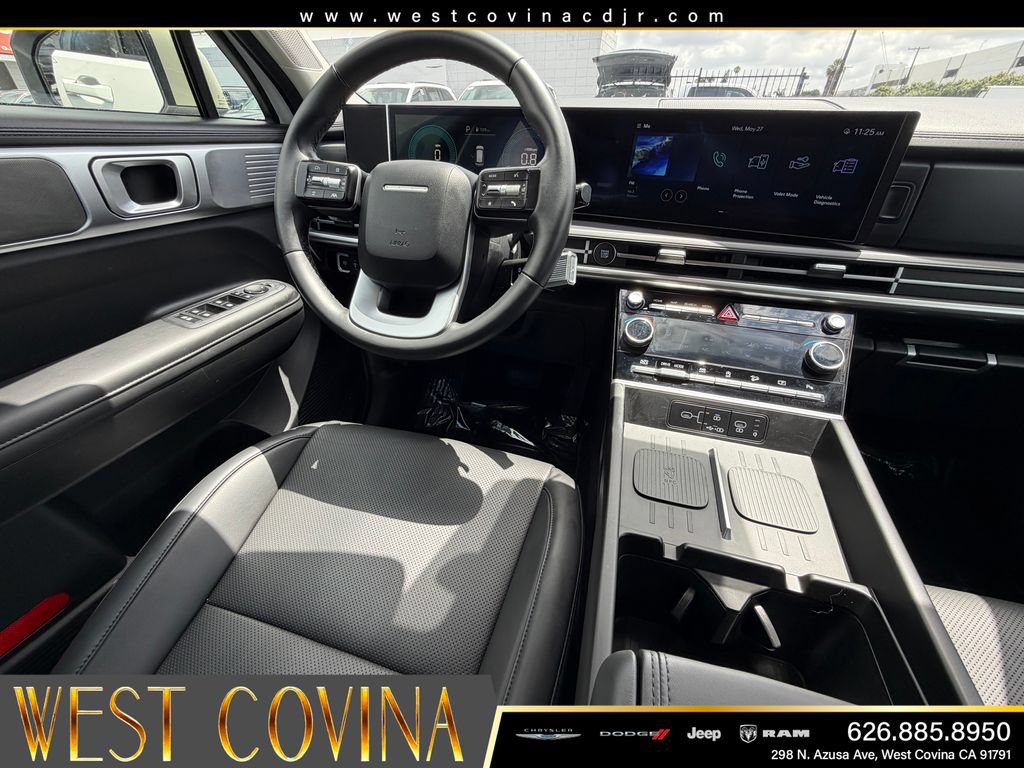 Used 2025 Hyundai Santa Fe SEL AWD/4WD image 38
