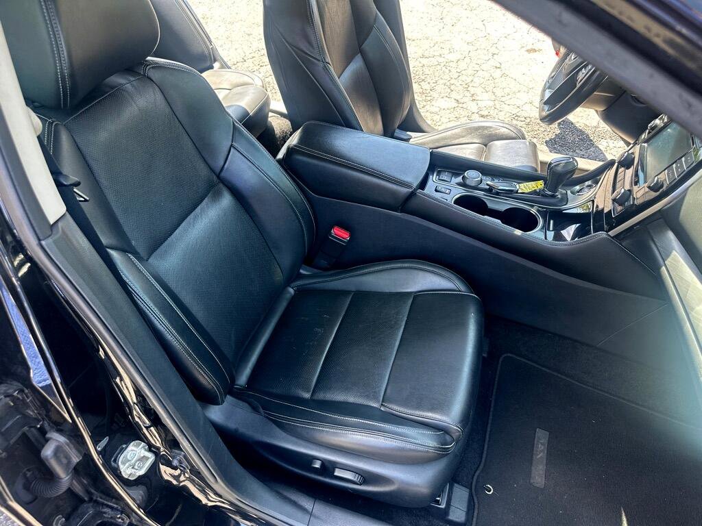 Used 2018 Nissan Maxima 3.5 SV image 35