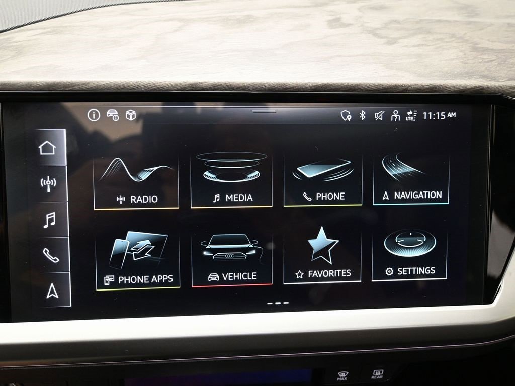 Used 2024 Audi Q4 e-tron Premium Plus w/ Premium Plus image 23