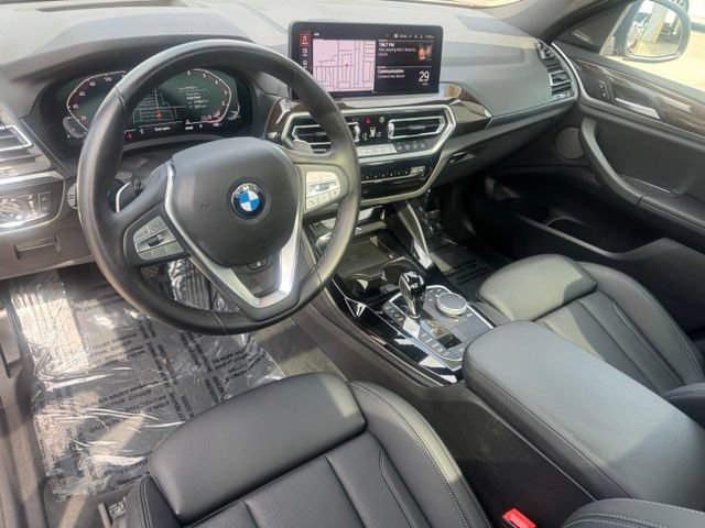 Used 2025 BMW X4 xDrive30i AWD/4WD image 18