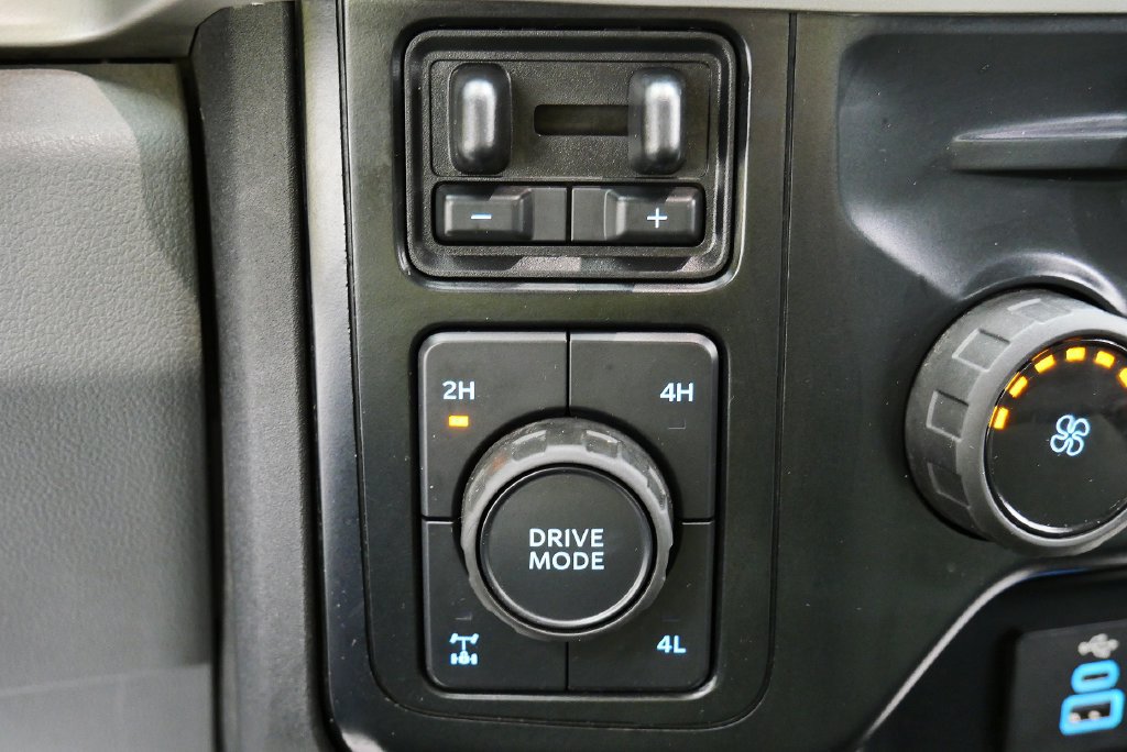 Used 2023 Ford F250 XLT AWD/4WD image 29