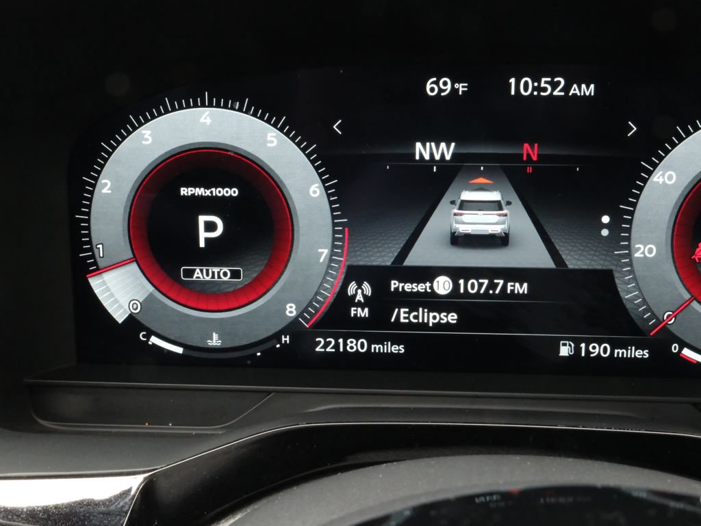 Used 2025 Nissan Pathfinder Platinum AWD/4WD image 4