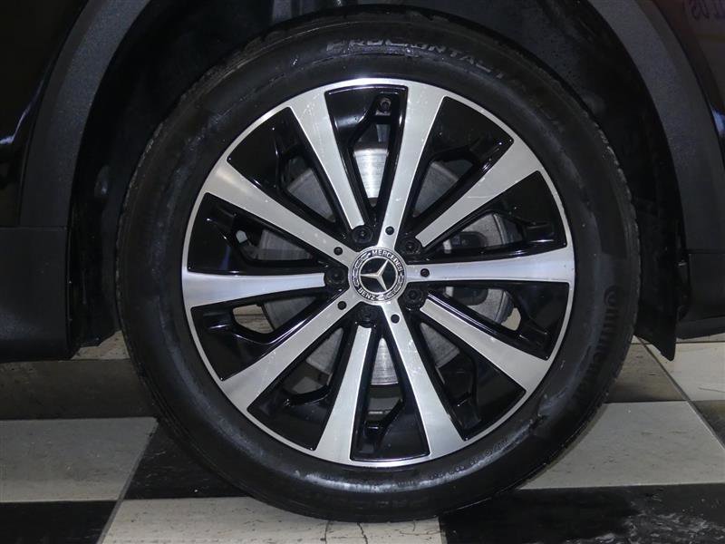 Used 2022 Mercedes-Benz GLB 250 GLB 250 w/ Premium Package Lite image 35