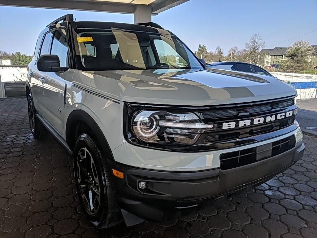 Used 2024 Ford Bronco Sport Outer Banks w/ Tech Package image 4