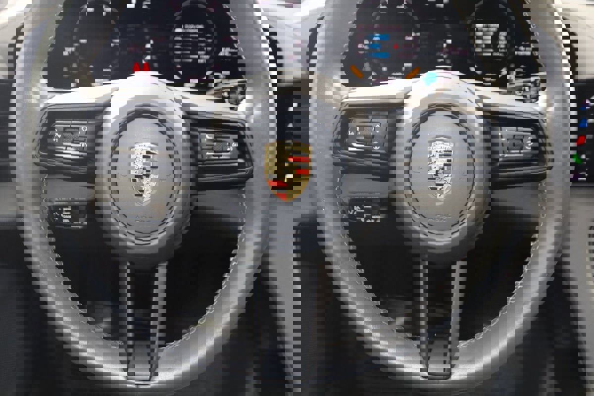 Used 2020 Porsche Taycan 4S image 47