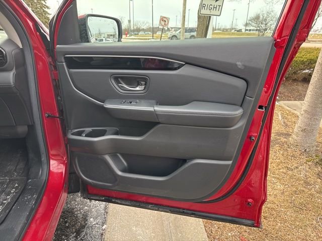Certified 2025 Honda Pilot Touring image 20