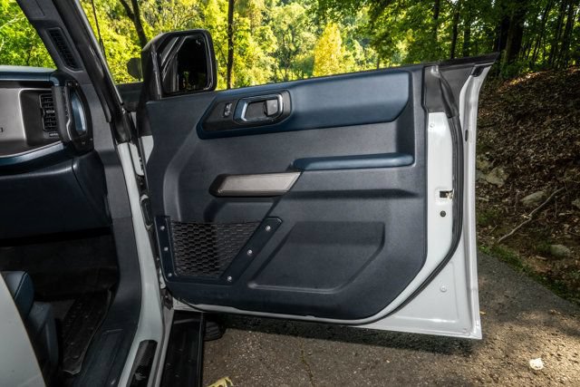 Used 2021 Ford Bronco First Edition AWD/4WD image 32