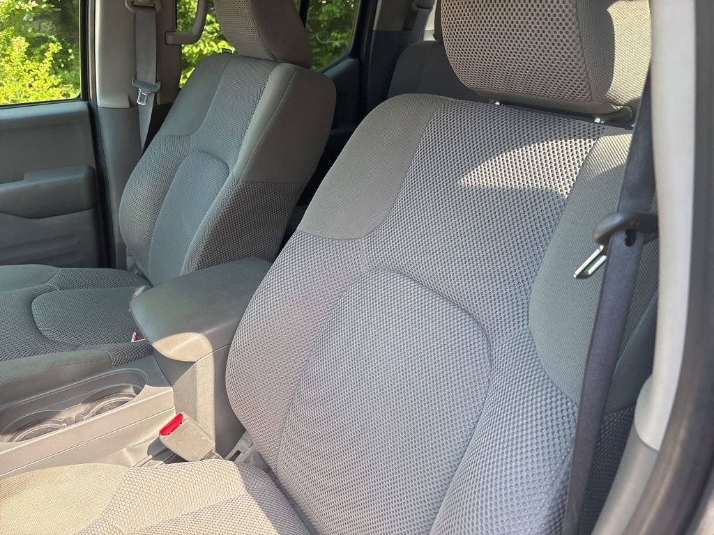 Used 2016 Nissan Frontier SV AWD/4WD image 11