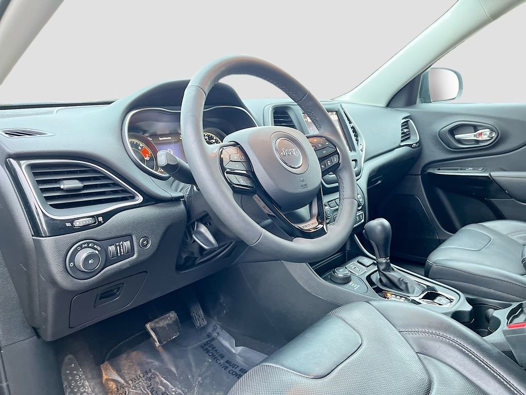 Used 2023 Jeep Cherokee Altitude Lux w/ Lux Elite Package image 9