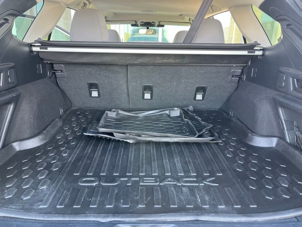 Used 2023 Subaru Outback Premium image 17