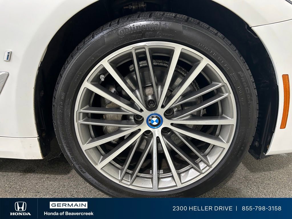 Used 2018 BMW 530e xDrive w/ Premium Package 2 image 12