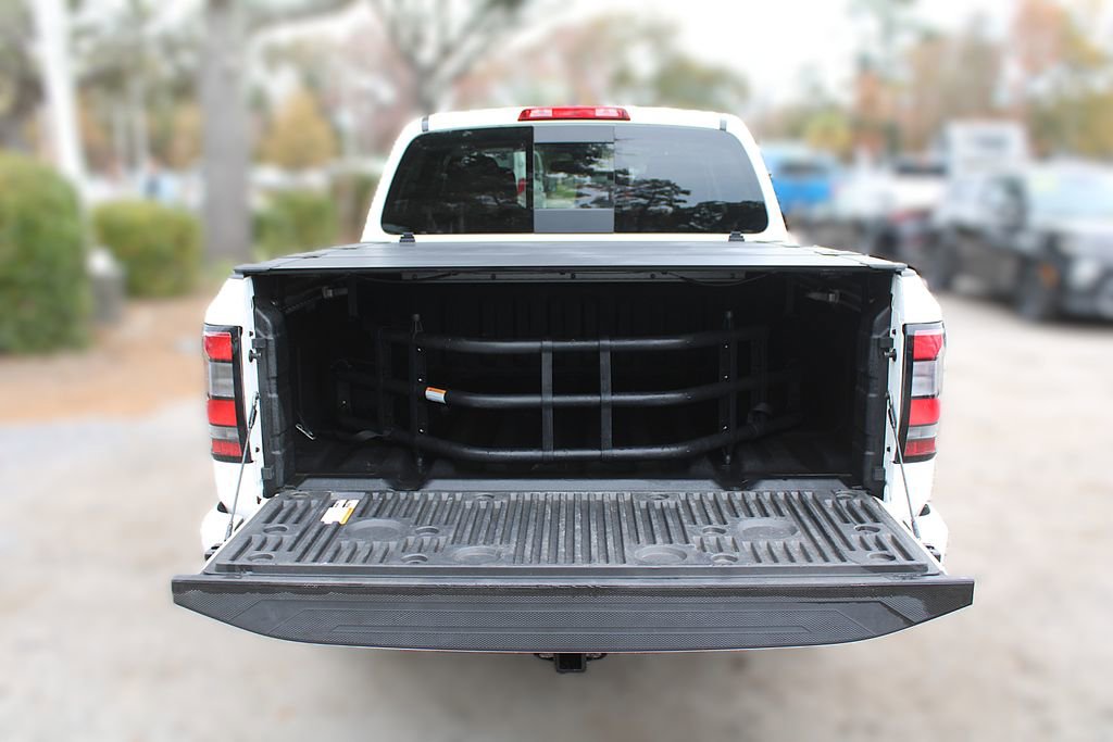 Used 2023 Nissan Frontier SV w/ SV Convenience Package image 13