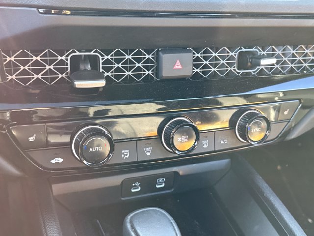 Used 2025 Honda Accord Sport image 30