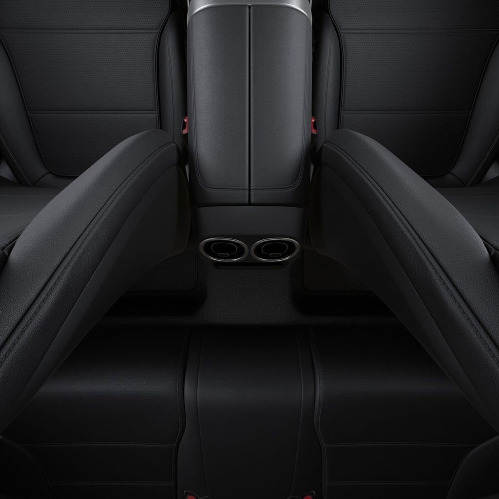 Used 2025 Mercedes-Benz C 300 Sedan image 47