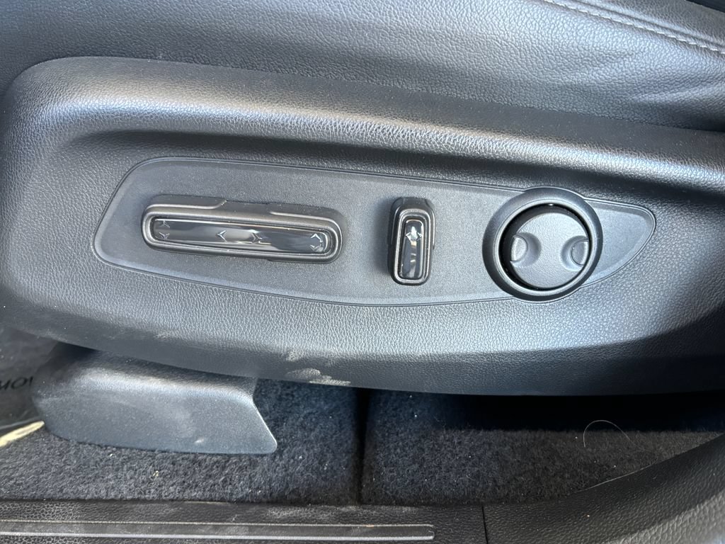Used 2025 Honda CR-V EX-L image 24