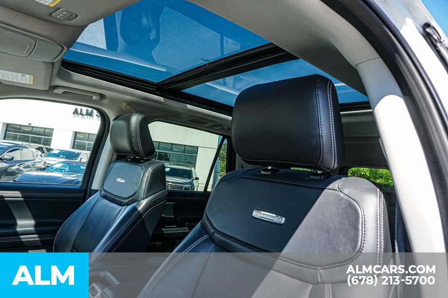 Used 2025 Ford Expedition Platinum AWD/4WD image 18