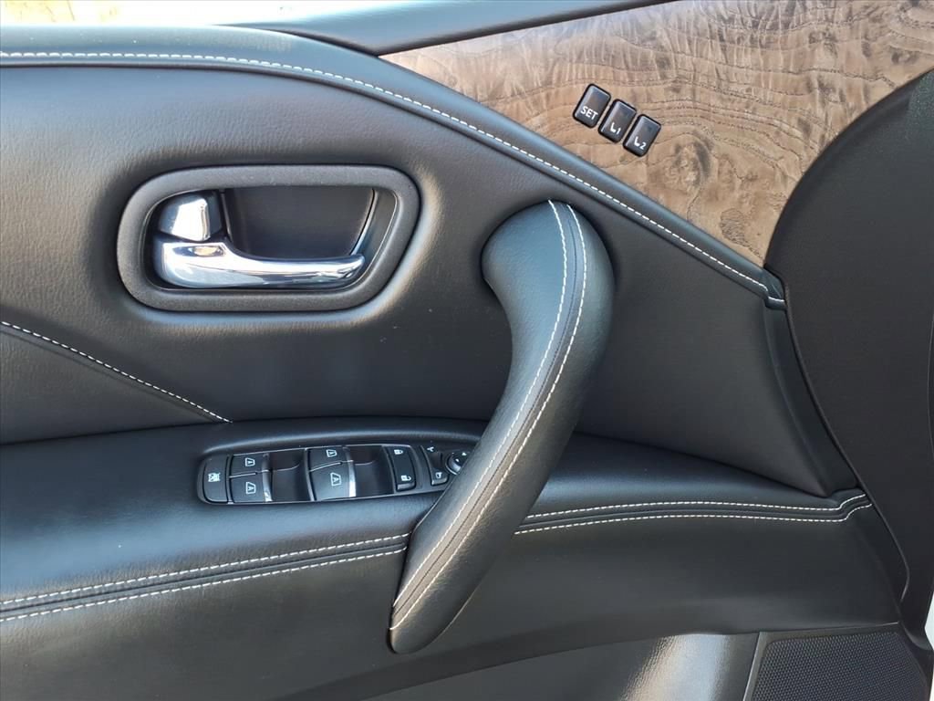 Used 2023 INFINITI QX80 Premium Select w/ Cargo Package image 4