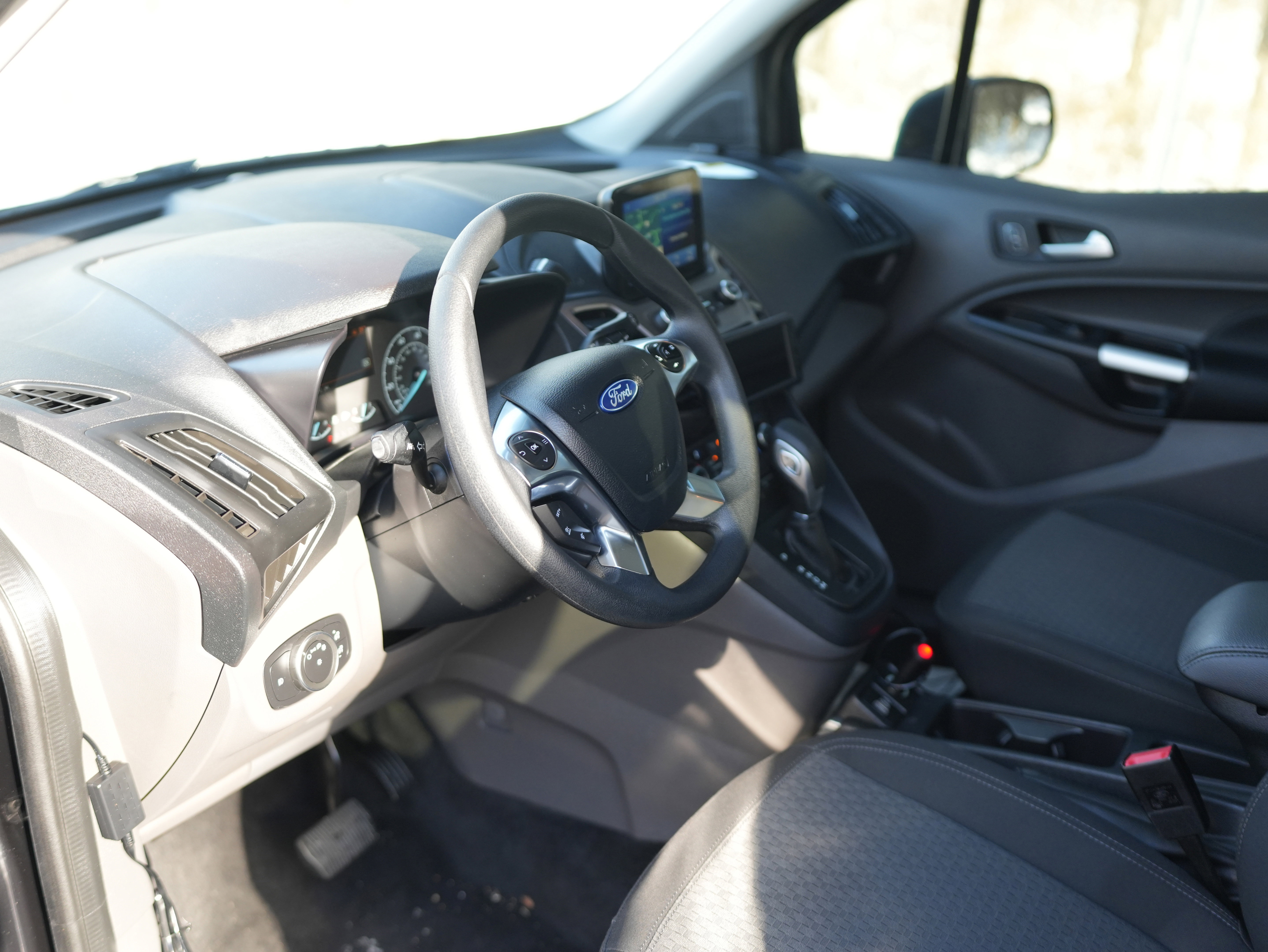 Used 2023 Ford Transit Connect XLT w/ Trailer Tow Package image 14